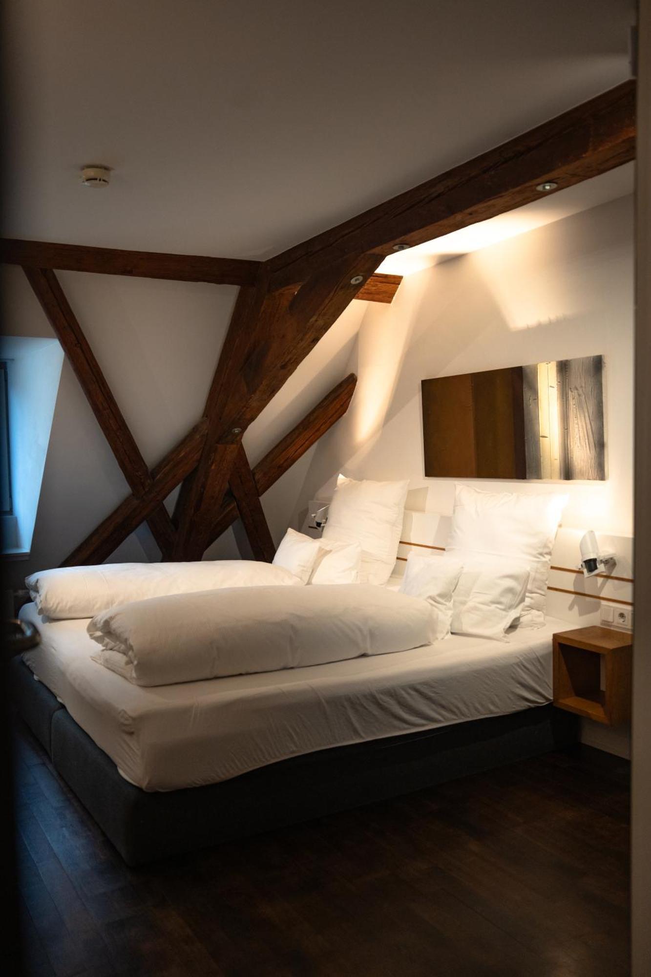 Design Hotel & Restaurant Loewen أولم المظهر الخارجي الصورة