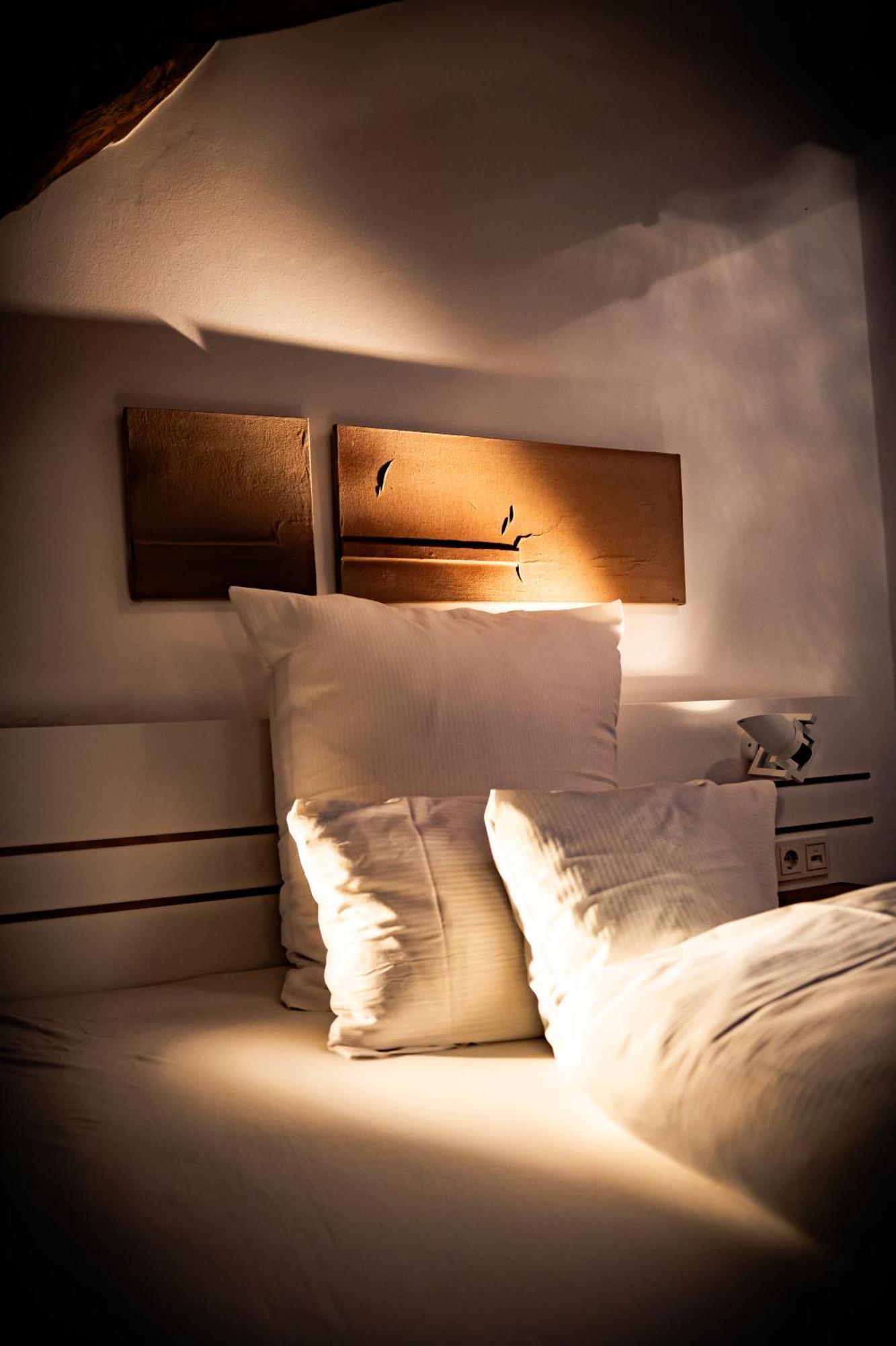 Design Hotel & Restaurant Loewen أولم المظهر الخارجي الصورة